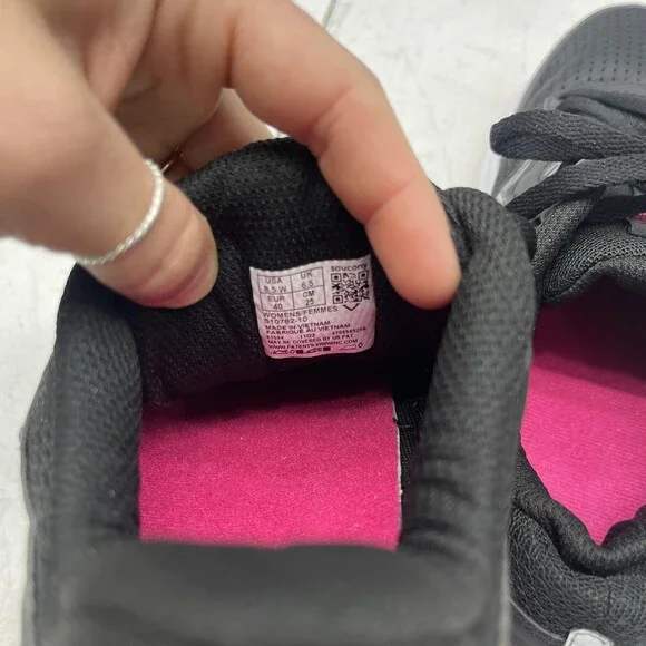 Saucony Running Shoes Womens Size 8.5 Black Pink VERSARUN Cushion Athletic - Picture 7 of 10